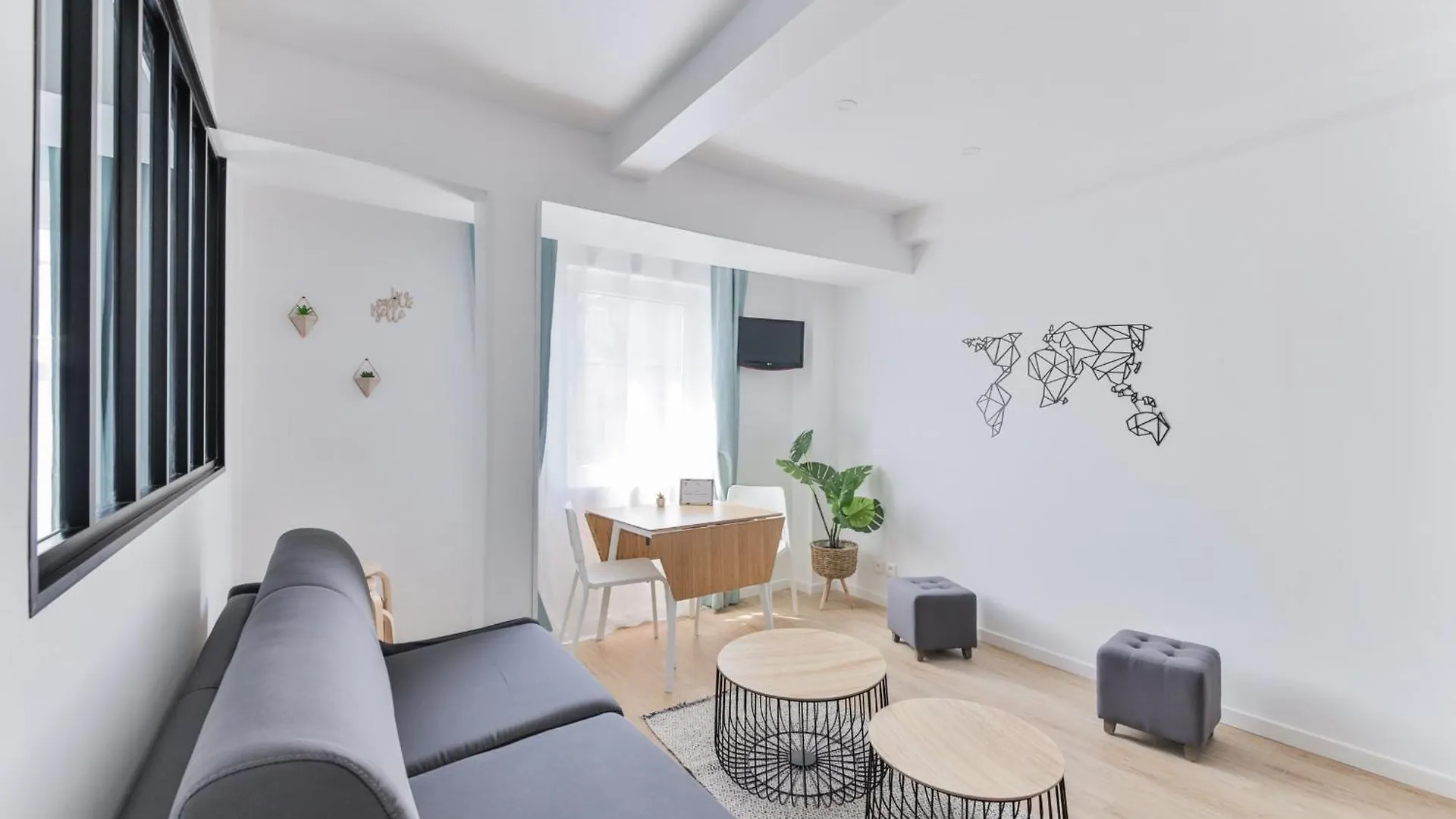 Apartment Nets - Saint Lazare *