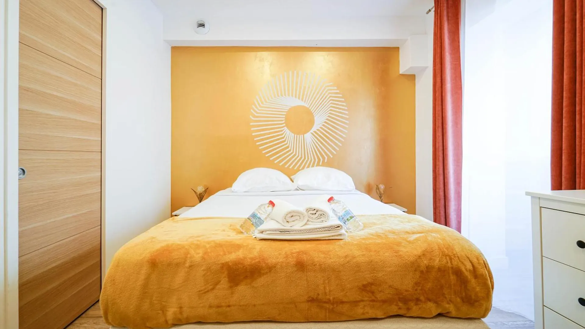 Apartment Nets - Saint Lazare *